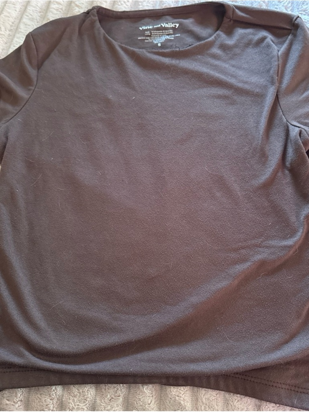 Vine and Valley Women’s Brown Crewneck Crop Top